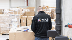 Hobbii warehouse worker