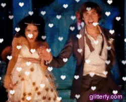 http://img10.glitterfy.com/graphics/299/HSM3_troyngabriella.gif