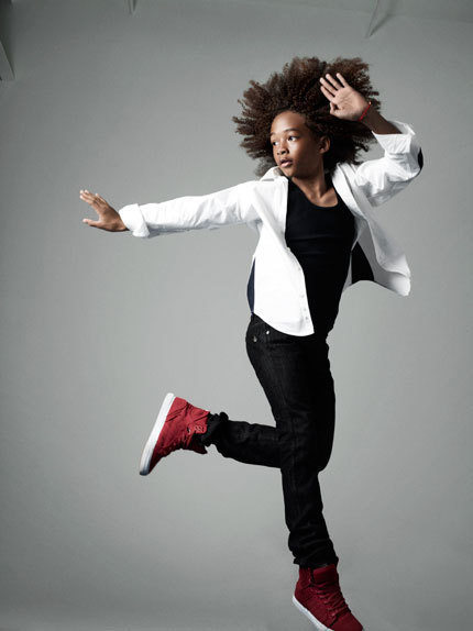 http://images4.fanpop.com/image/photos/14700000/Jaden-Smith-Hot-jaden-smith-14772696-430-574.jpg