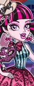Styling Draculaura