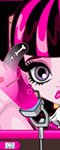 Draculaura Hand Doctor