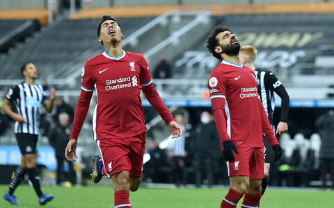 Liverpooli mängijad Roberto Firmino ja Mohamed Salah
