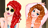 Princesses: Freaky vs Pretty - Dress Up Game