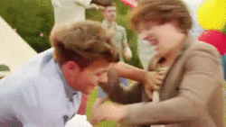 http://dl5.glitter-graphics.net/pub/3349/3349505twobv0wmek.gif