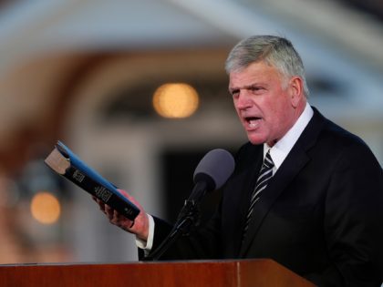Franklin Graham Calls out Rep. Emanuel Cleaver for ‘Awomen’ Prayer: Amen Has ‘Nothing to Do with Gender’