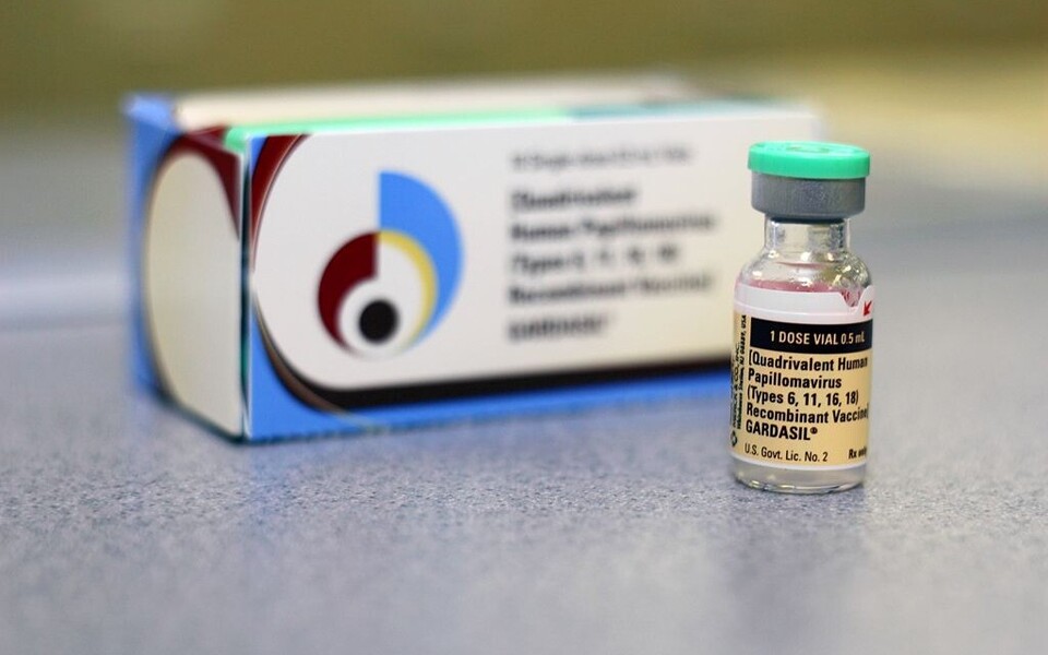 Anonüümne ühing hoiatab koole HPV-vaktsiini eest.