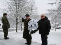 Vabadussõjas langenute mälestuspäeval Otepää Vabadussamba juures. Foto: Monika Otrokova