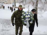 Vabadussõjas langenute mälestuspäeval Otepää Vabadussamba juures. Foto: Monika Otrokova