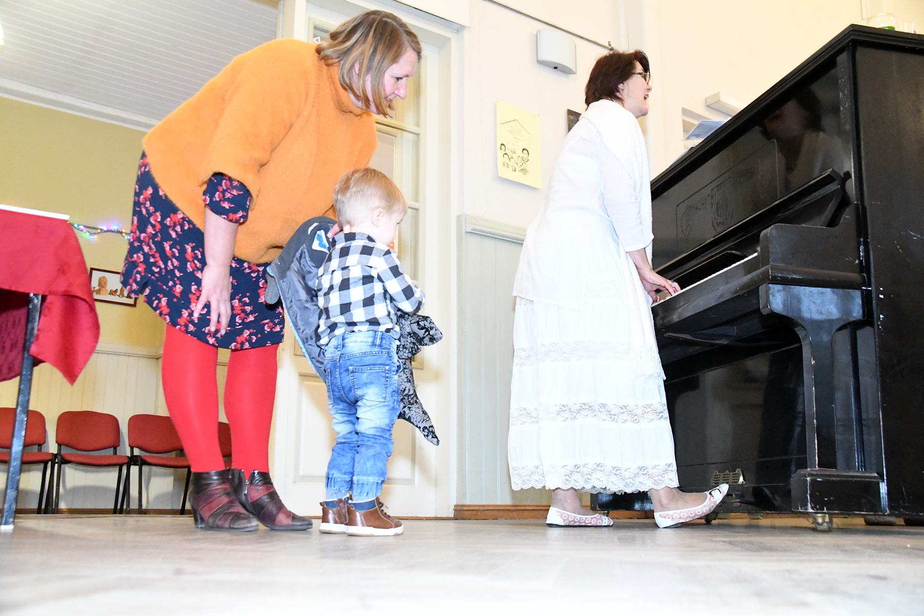 Jõululaupäeval Pärnus Raeküla Vanakooli keskuses. Foto Urmas Saard