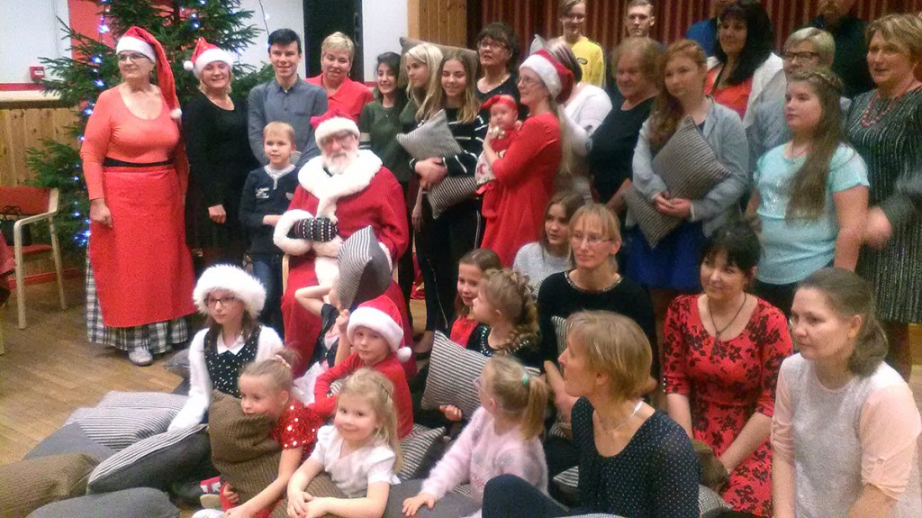 Metsatarekese jõulupidu patjadega.  Foto Jaan Lukas