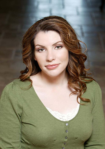 http://images2.fanpop.com/images/photos/3100000/Stephanie-Meyer-books-to-read-3130133-353-500.jpg