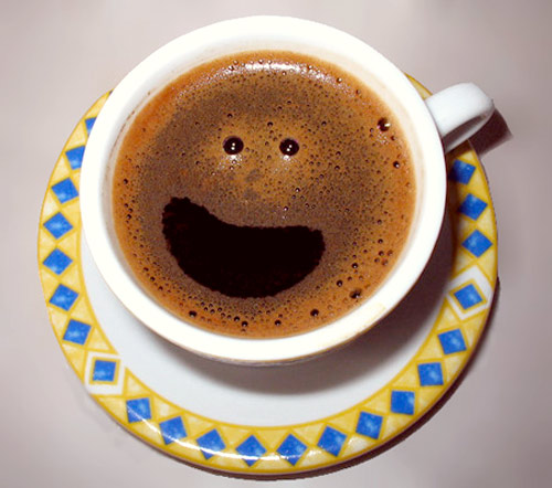 http://2.bp.blogspot.com/_-7dLWEYUP8o/TAz2auApoFI/AAAAAAAAABk/Jne--38euhM/S660/SmileYourCoffeeLovesYou.jpg