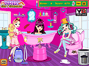 Ever After High Bathroom Cleanup